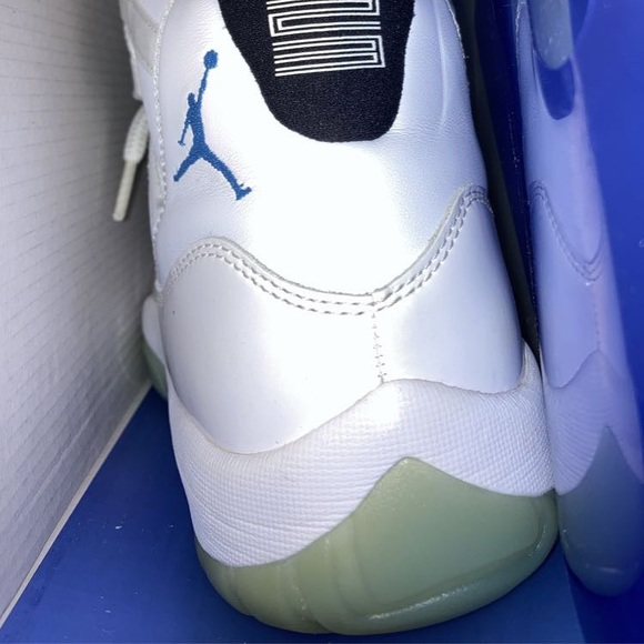 Jordan 11 legend blue size 8.5 original box